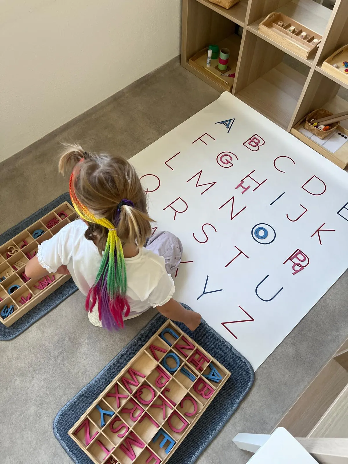 Montessori aktivita — jazykové cvičenia